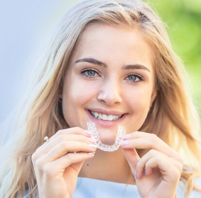 Retainer After Invisalign: Purpose of Types and Lifespan